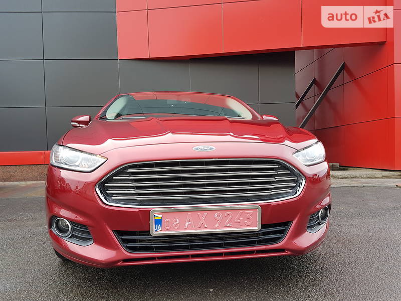 Седан Ford Fusion 2014 в 