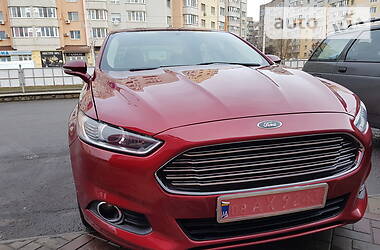 Седан Ford Fusion 2014 в 