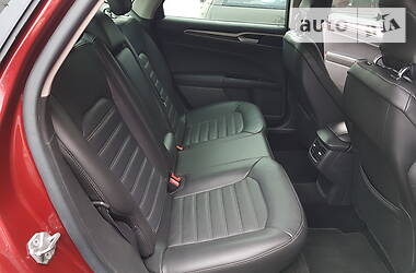 Седан Ford Fusion 2014 в 