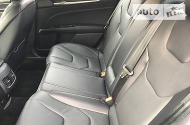 Седан Ford Fusion 2016 в 
