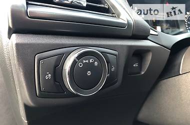 Седан Ford Fusion 2016 в 