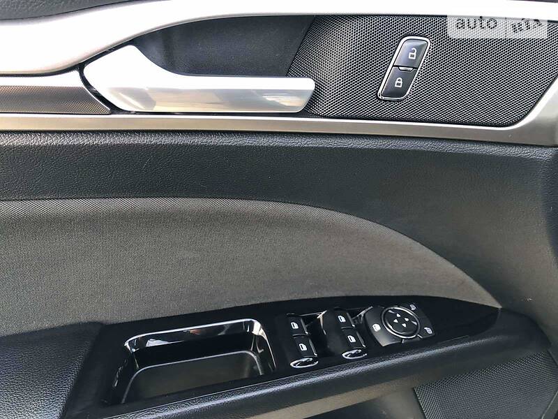 Седан Ford Fusion 2016 в Ізмаїлі