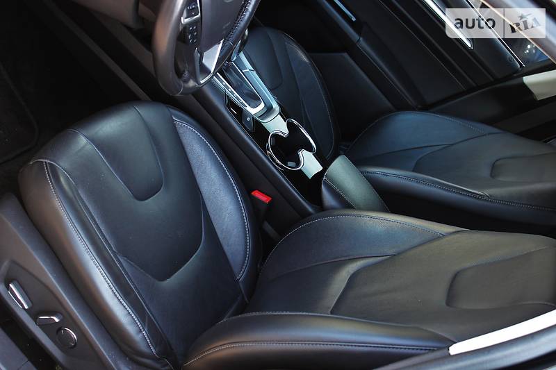 Седан Ford Fusion 2015 в Одесі