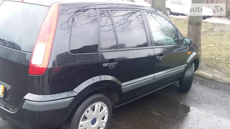 Хэтчбек Ford Fusion 2007 в 