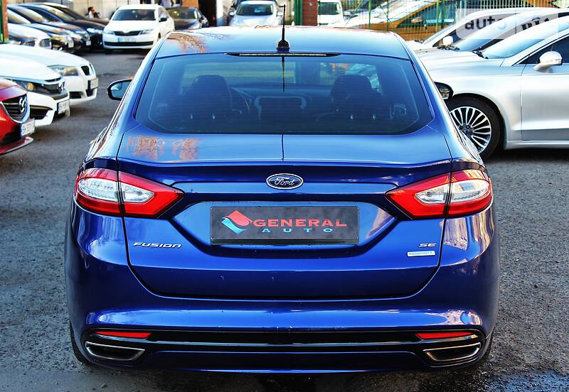 Седан Ford Fusion 2012 в Одесі