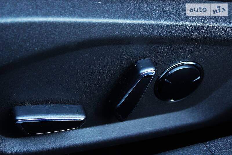 Седан Ford Fusion 2012 в Одесі