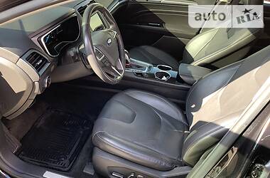 Седан Ford Fusion 2014 в 