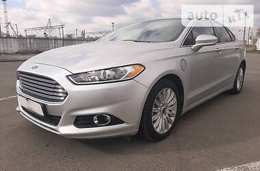 Седан Ford Fusion 2015 в 