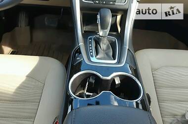 Седан Ford Fusion 2015 в 