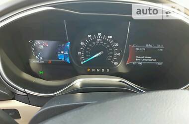 Седан Ford Fusion 2015 в 