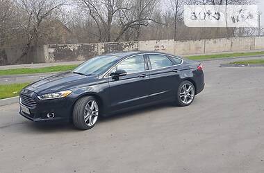Седан Ford Fusion 2013 в 