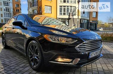 Седан Ford Fusion 2018 в 