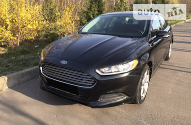 Седан Ford Fusion 2012 в 