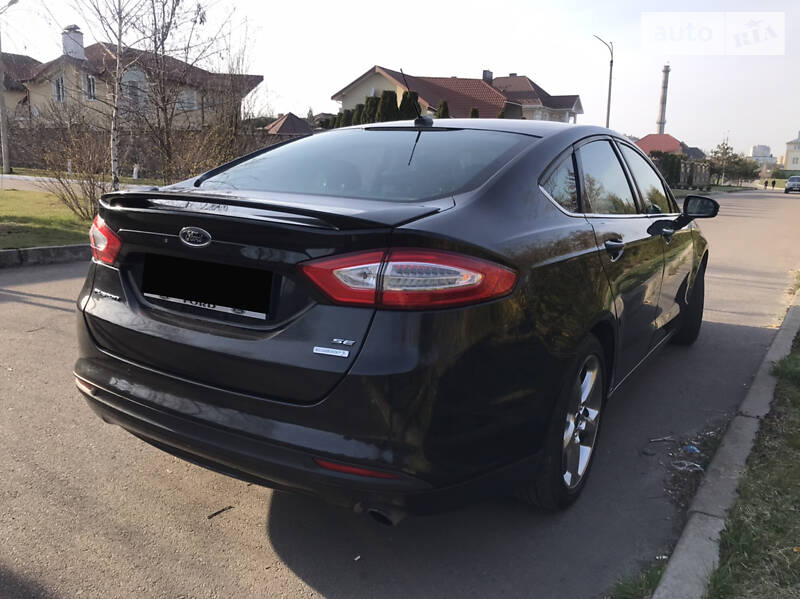 Седан Ford Fusion 2012 в Рівному