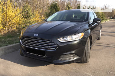 Седан Ford Fusion 2012 в 