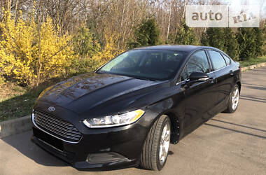 Седан Ford Fusion 2012 в 