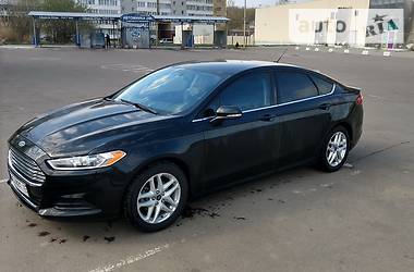 Седан Ford Fusion 2013 в 