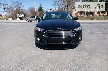 Седан Ford Fusion 2014 в 