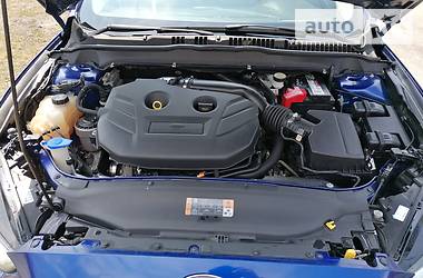 Седан Ford Fusion 2014 в 
