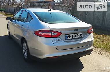 Седан Ford Fusion 2014 в Житомирі