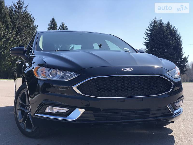 Седан Ford Fusion 2018 в 