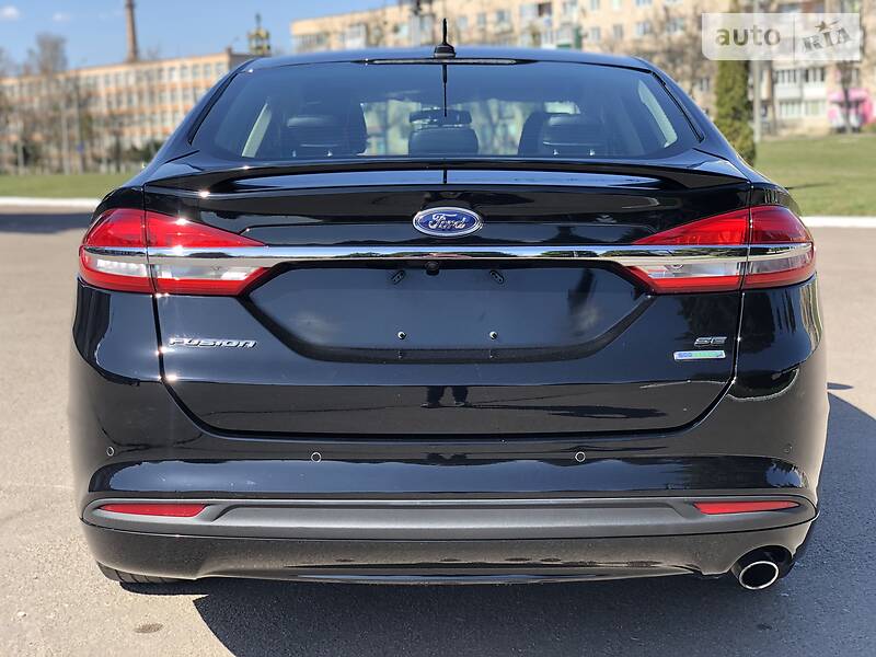 Седан Ford Fusion 2018 в Рівному