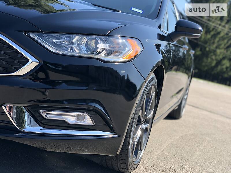 Седан Ford Fusion 2018 в Рівному