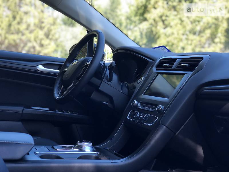 Седан Ford Fusion 2018 в Рівному