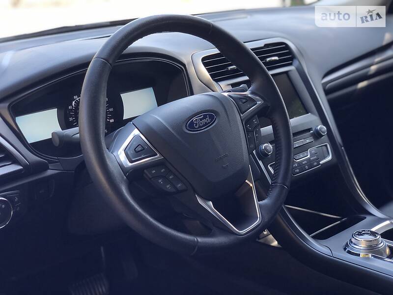 Седан Ford Fusion 2018 в Рівному