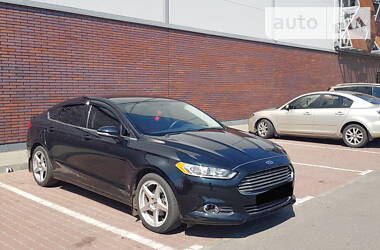 Седан Ford Fusion 2014 в 