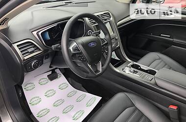 Седан Ford Fusion 2018 в Одесі