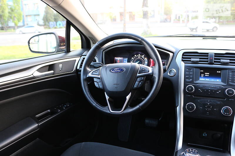 Седан Ford Fusion 2016 в Києві фото 26 Седан Ford Fusion 2016 в Києві