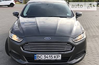 Седан Ford Fusion 2016 в 