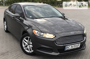 Седан Ford Fusion 2016 в 