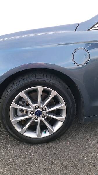 Седан Ford Fusion 2018 в Ровно