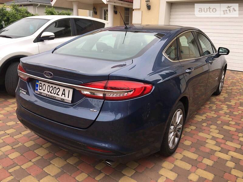 Седан Ford Fusion 2018 в Ровно