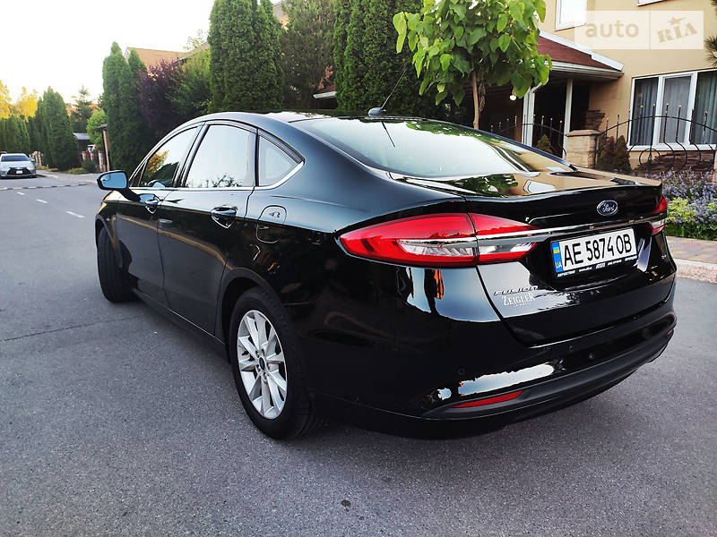 Седан Ford Fusion 2016 в Дніпрі