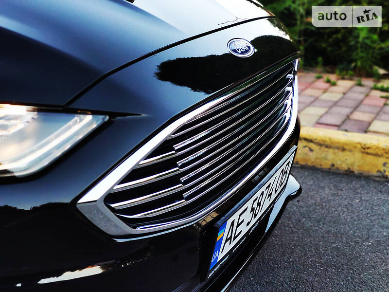 Седан Ford Fusion 2016 в Дніпрі