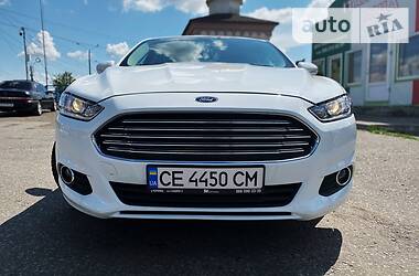 Седан Ford Fusion 2015 в 
