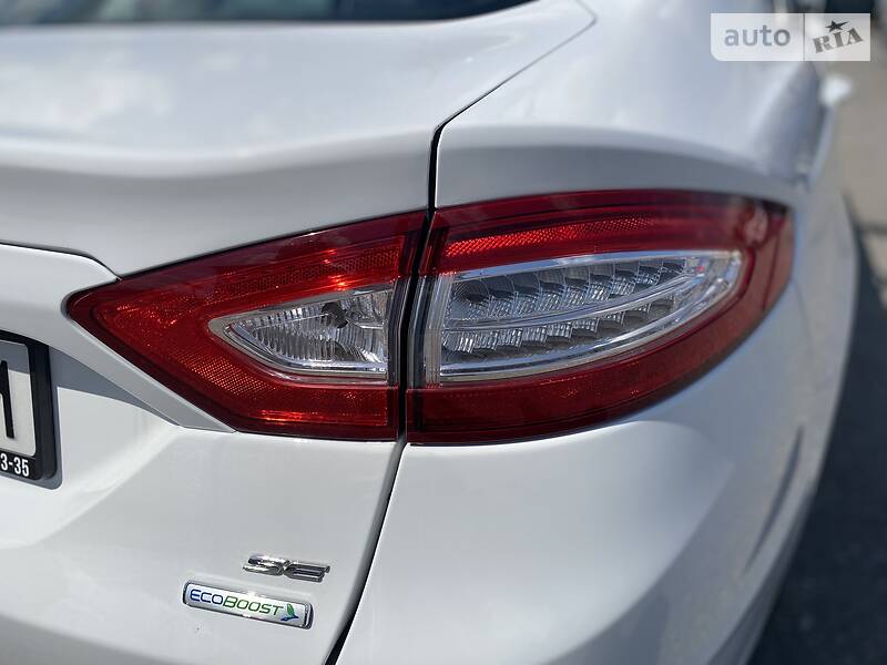 Седан Ford Fusion 2015 в Черновцах