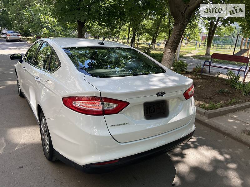 Седан Ford Fusion 2014 в Києві