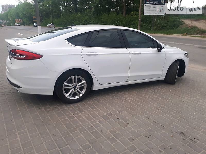 Седан Ford Fusion 2018 в Тернополе