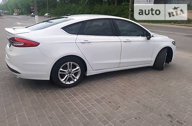Седан Ford Fusion 2018 в 