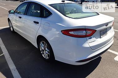 Седан Ford Fusion 2015 в Кривом Роге