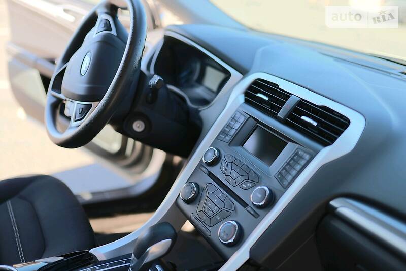 Седан Ford Fusion 2014 в Києві