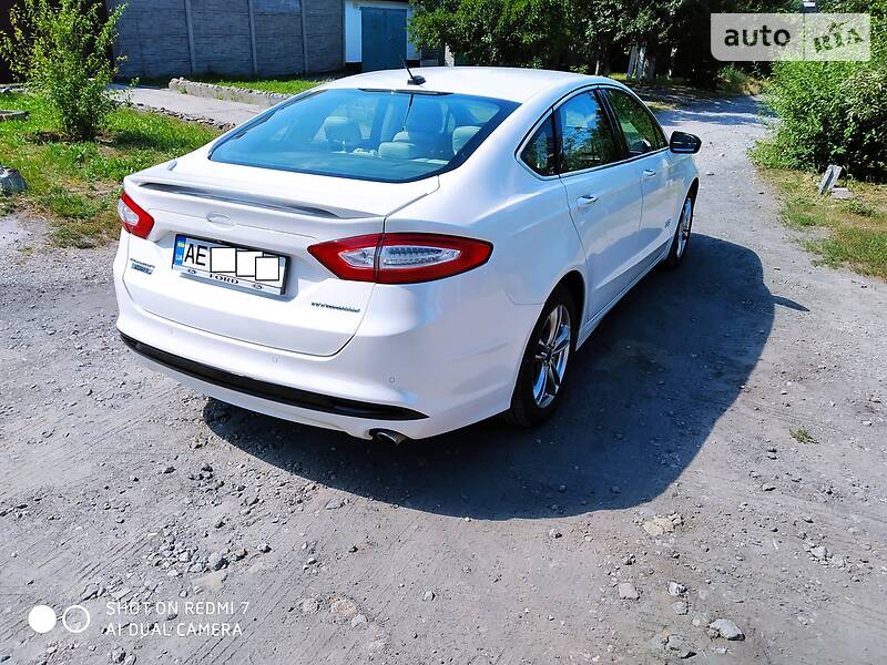 Седан Ford Fusion 2015 в Днепре