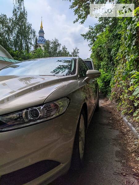 Седан Ford Fusion 2014 в Києві