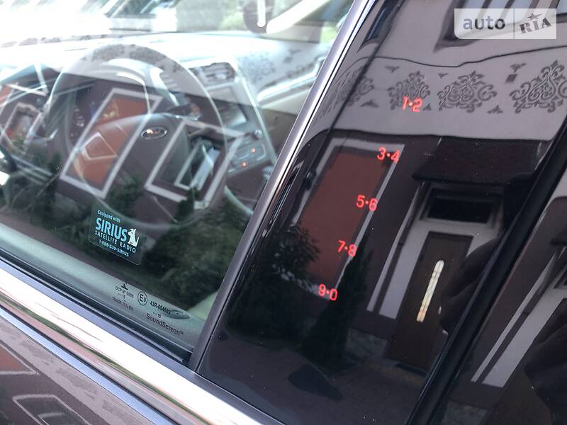Седан Ford Fusion 2015 в Стрию