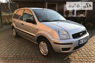 Хэтчбек Ford Fusion 2005 в 
