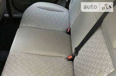 Хэтчбек Ford Fusion 2005 в 